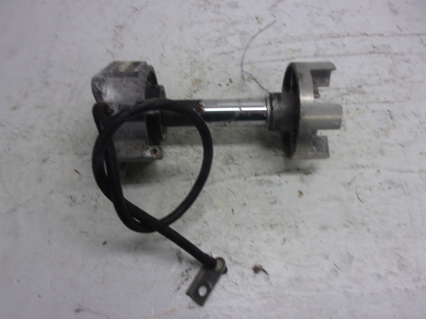 Yamaha Waverunner 2003 GP 1300 OEM Bearing Housing + Coupler # 61X-45332-03-94