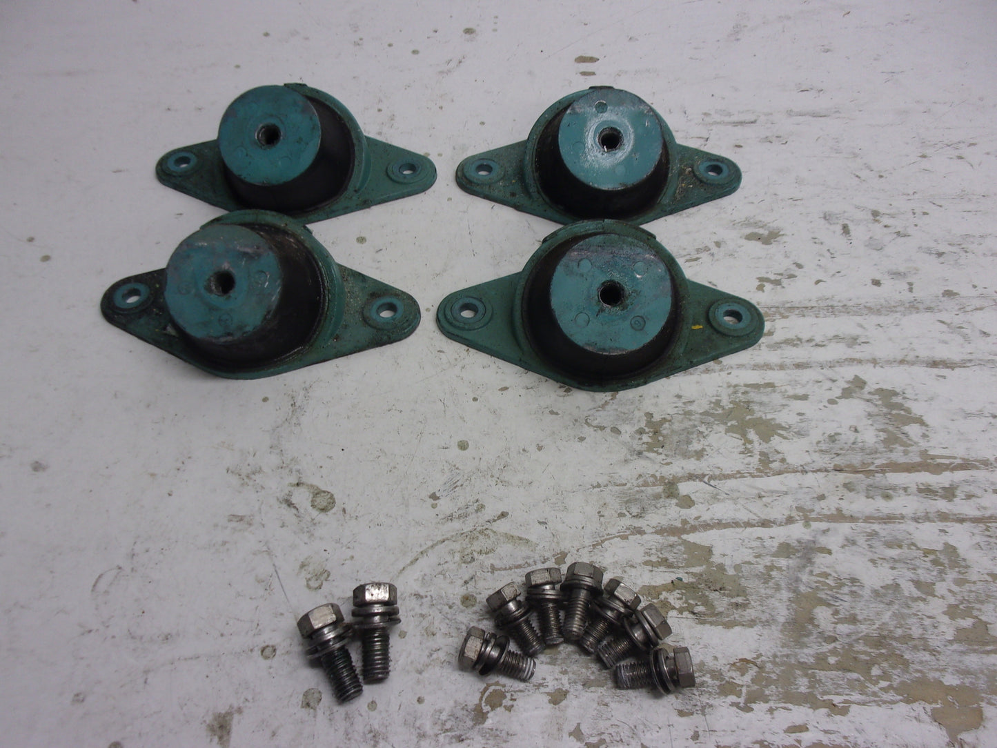 Kawasaki Jet Ski 1995-2006 STS STX Ultra ZXI OEM Engine Mount Set 92160-3838