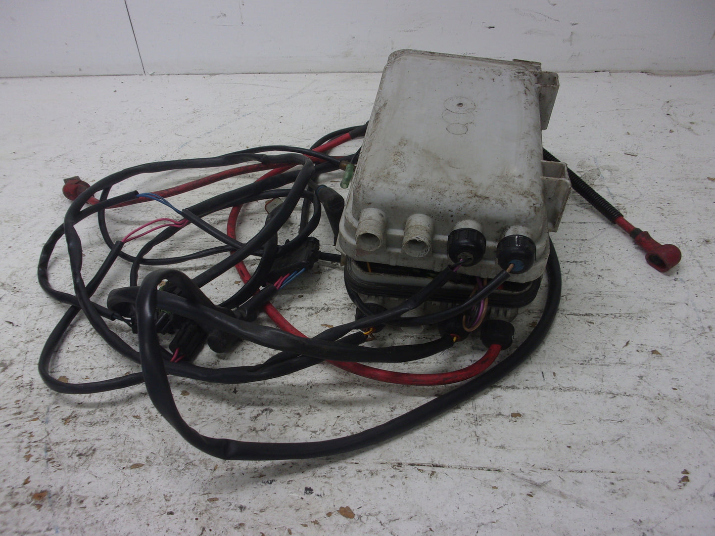 Sea Doo Bombardier 2001 GTS OEM Complete Electrical Box Assembly Part# 278001025