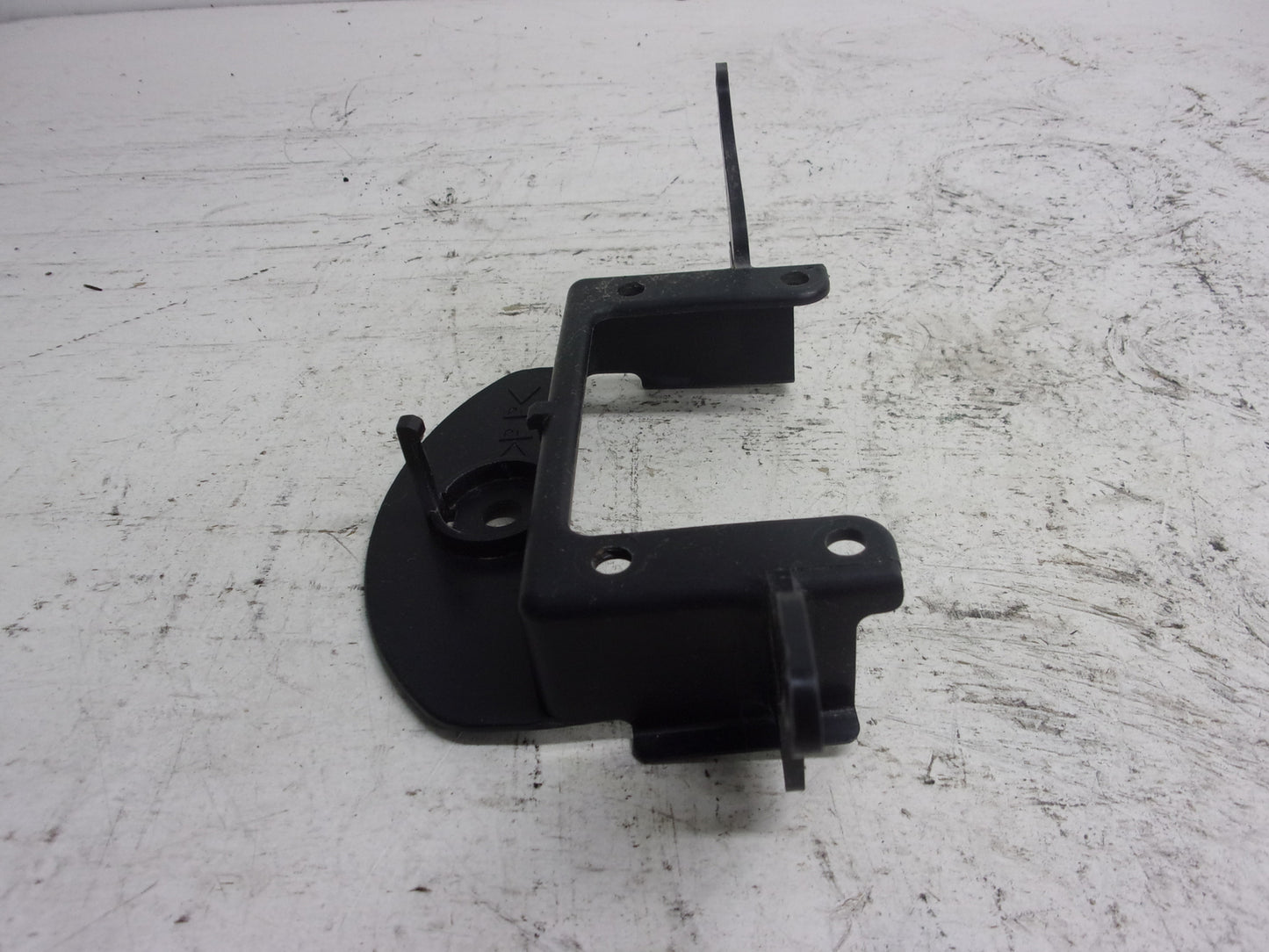 Yamaha WaveRunner 1997-2008 GP XL OEM Handlebar Pad Bracket Part GP7-U142K-00-00