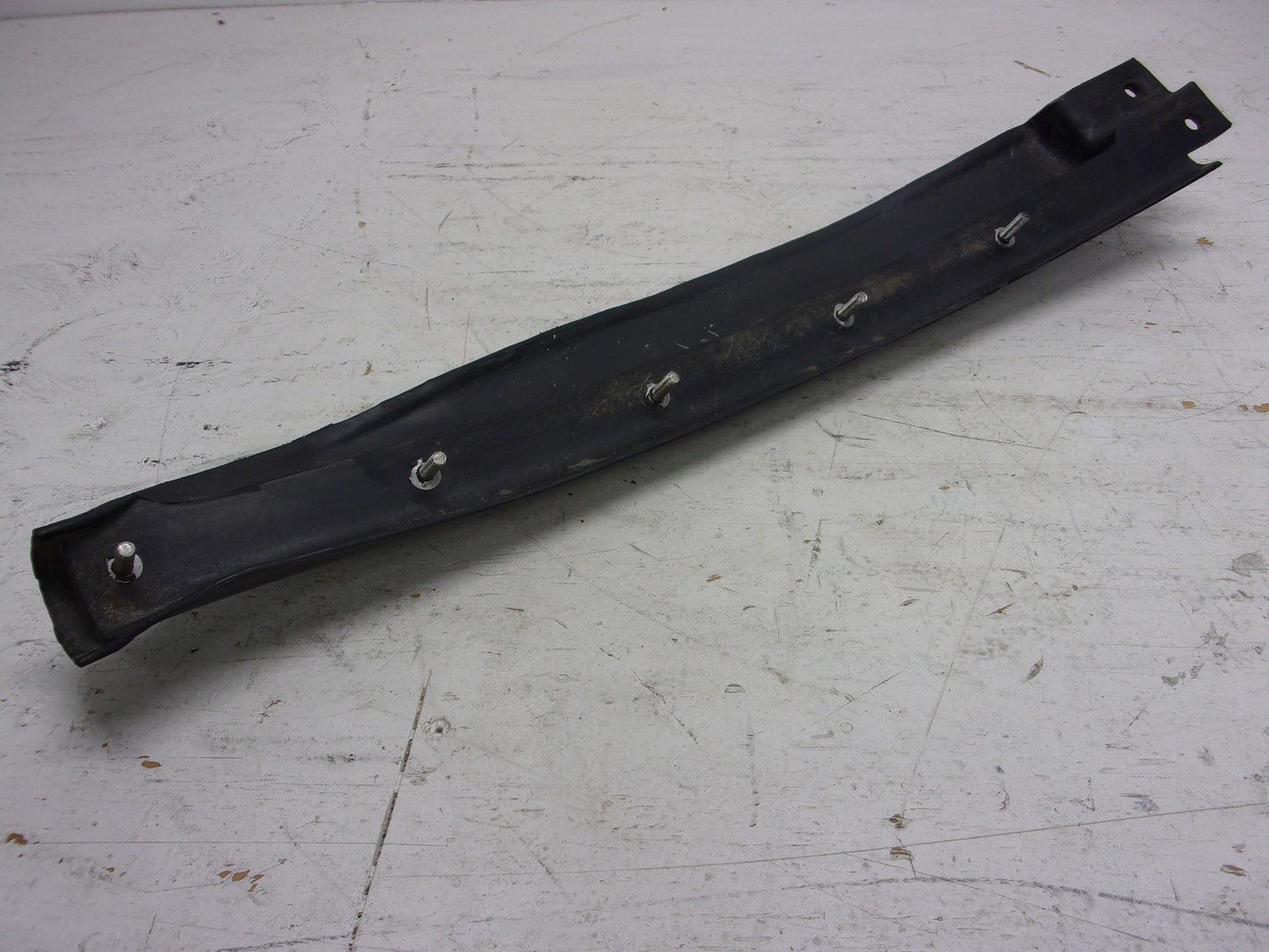 Yamaha Waverunner 1992-1993 WR3 650 OEM Black Right Side Bumper GA9-U251C-20-00