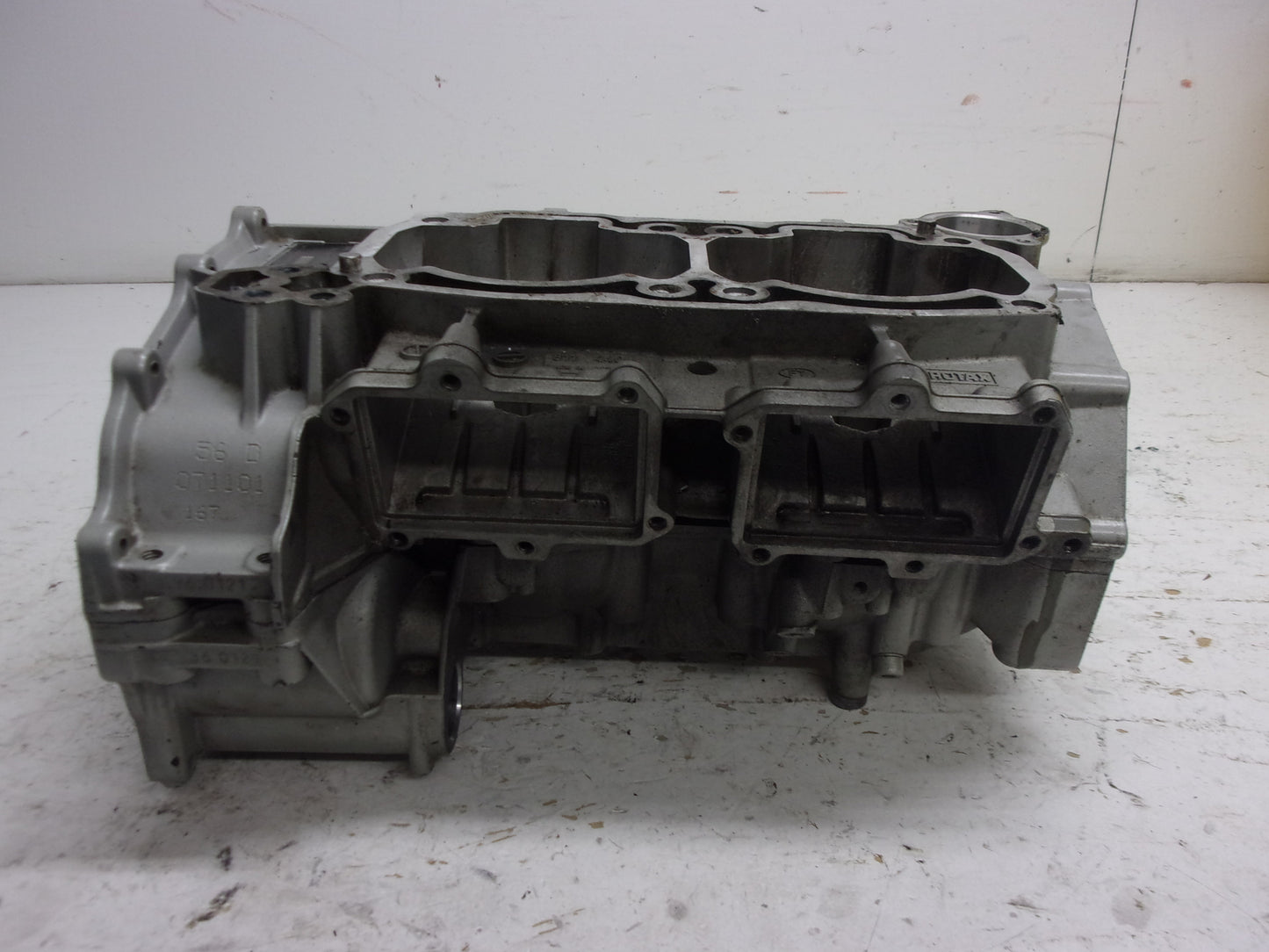 Sea Doo Bombardier 2003 GTX RX XP DI 951 OEM Crankcase Assembly Part# 420888532