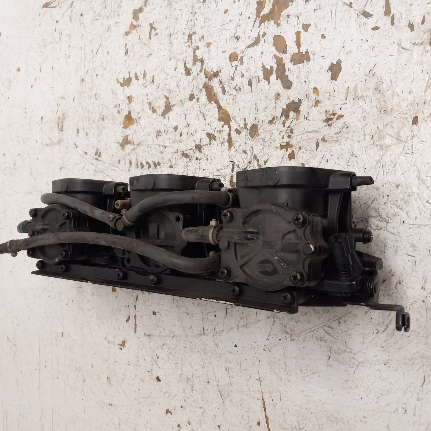 Polaris PWC Watercraft 1997 SL 1050 OEM Carburetor Bank Part# 1253190