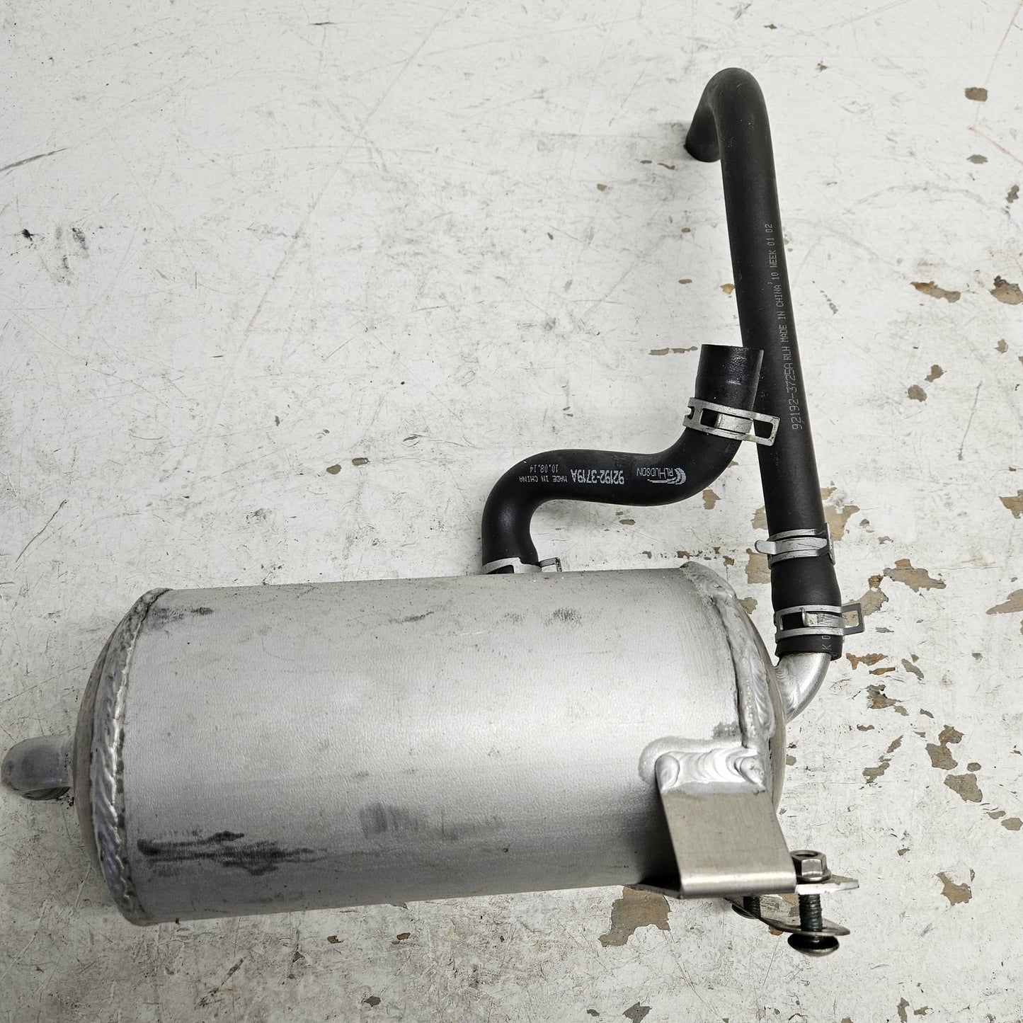 Kawasaki Jet Ski 2004-2017 STX-12F/15F Ultra OEM Oil Tank Assembly # 52001-3738