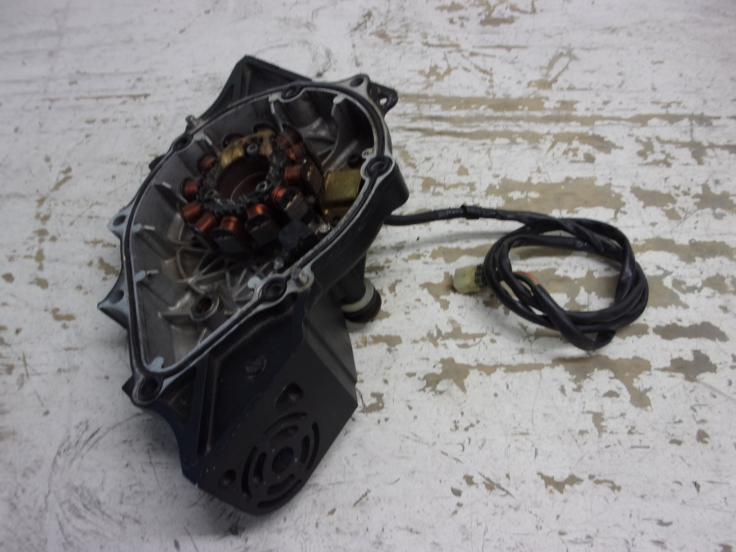 Yamaha Waverunner 1999-2000 GP XL 1200 Flywheel Cover + Stator # 66V-81337-00-8P