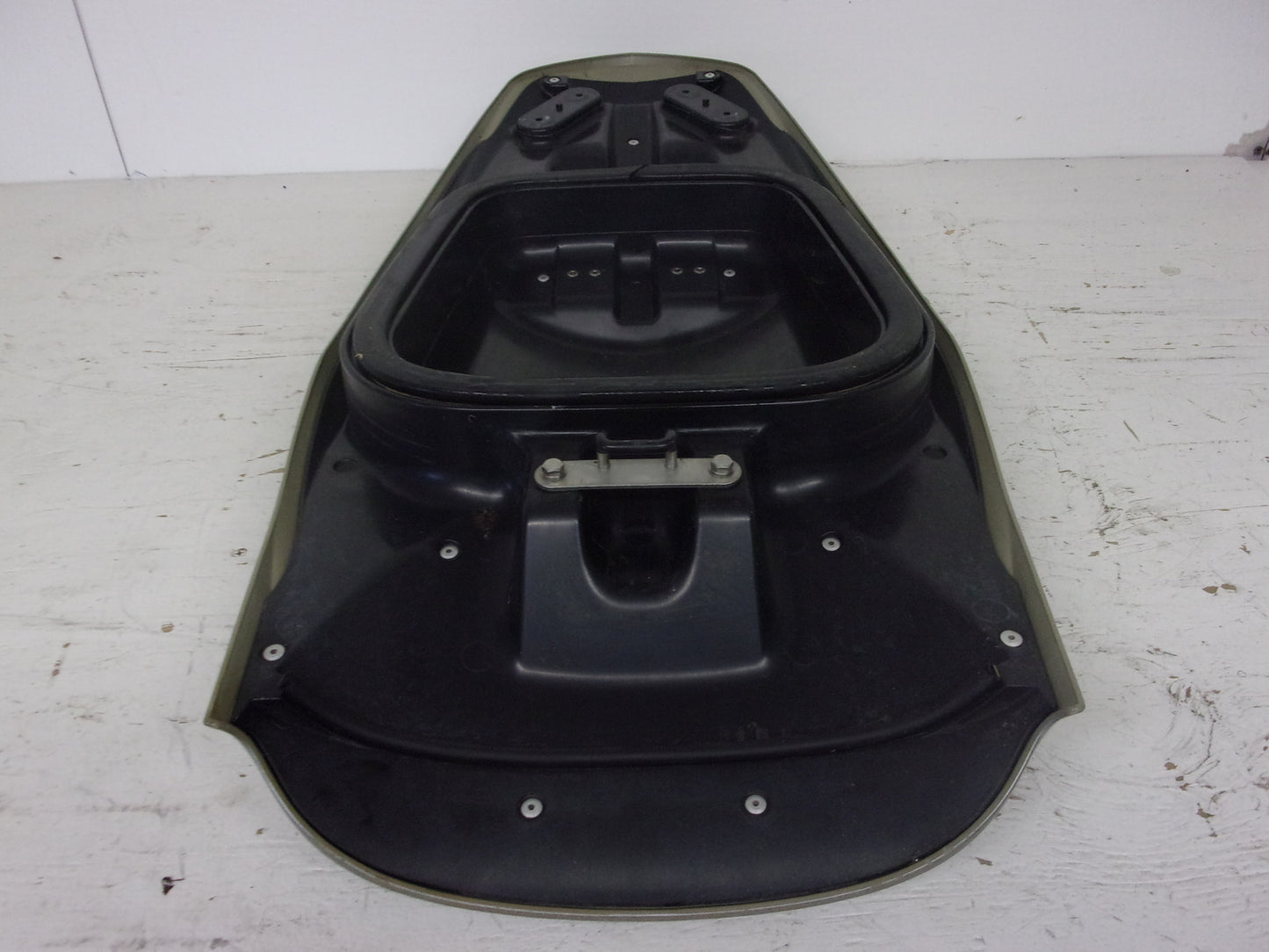 Yamaha Waverunner 2004-2005 FX 1100 FX HO OEM Engine Room # Lid F1B-U517B-40-P0