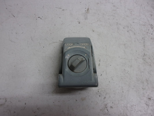 Kawasaki Jet Ski 1992-2001 750 SX SXI OEM Engine Hood Lock Assembly # 27016-3723