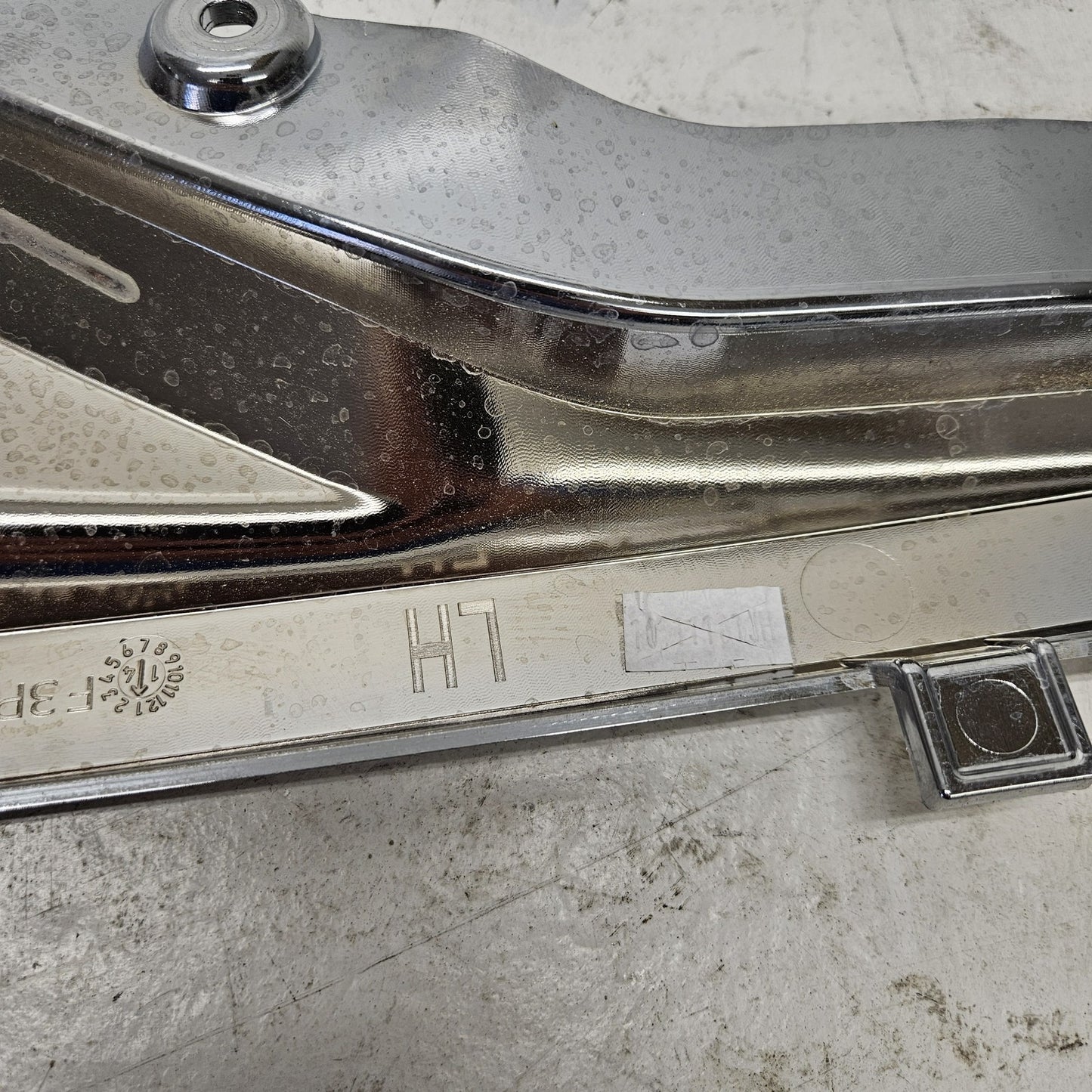 Yamaha WaveRunner 2015-2019 VX VXS VXR LH Chrome Trim + Insert F3P-U377F-00-00
