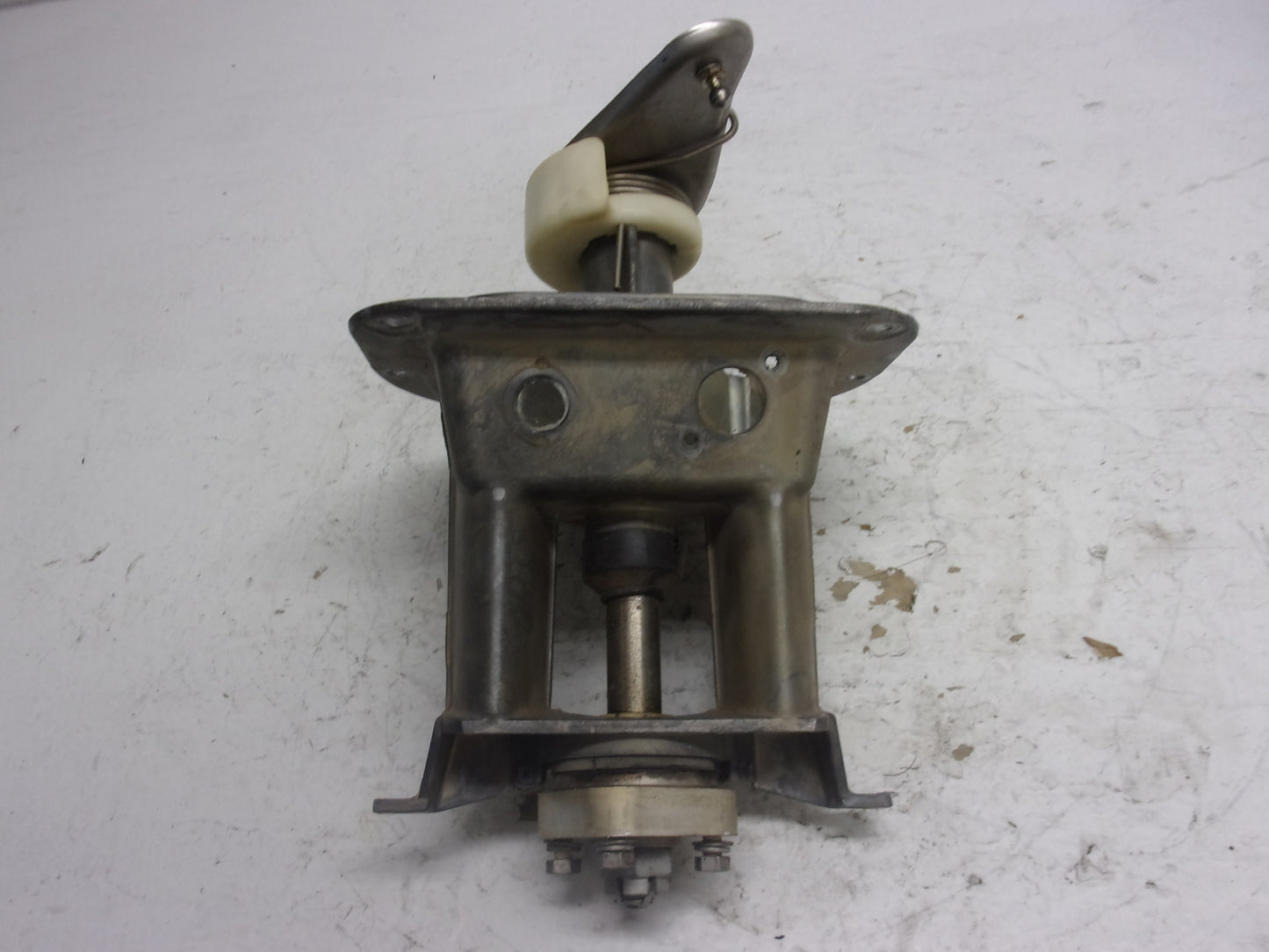 Kawasaki Jet Ski 1989-1996 TS OEM Steering Shaft Bracket Part# 11046-3794