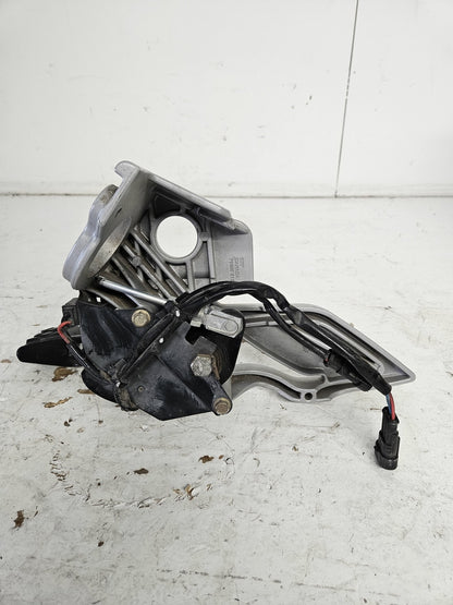 Can-Am Roadster 2009-2010 Spyder RS GS Right Peg Support + Brake Pedal 705003336