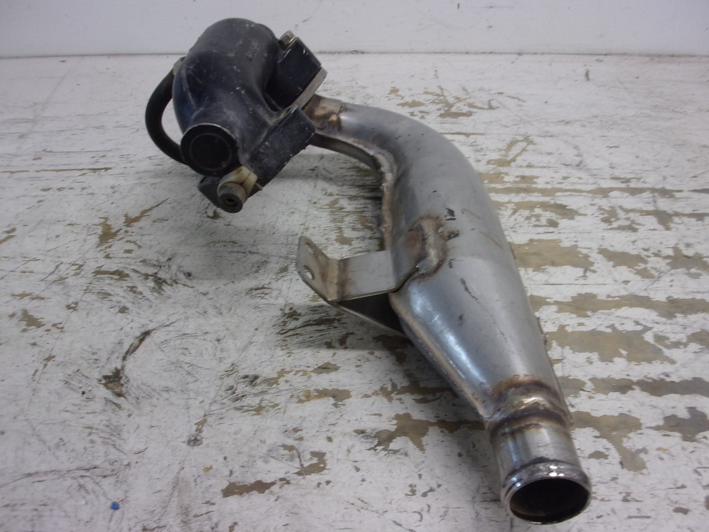 Kawasaki Jet Ski 1976-1992 JS440 OEM Complete Chamber + Pipe 18001-520