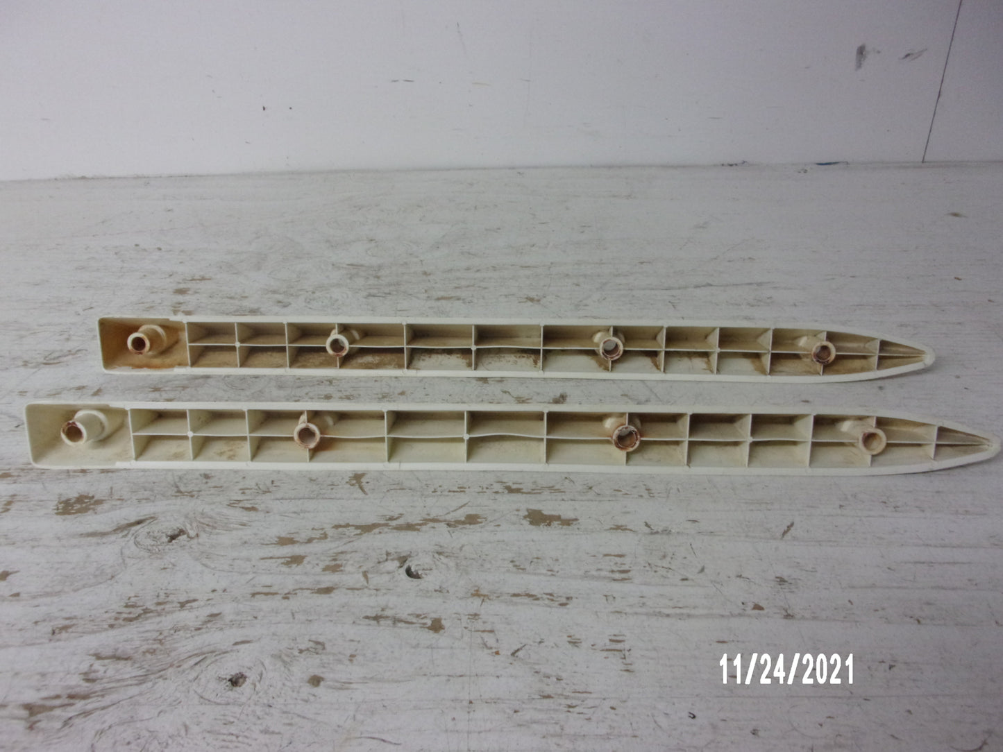 Kawasaki Jet Ski 1995 ZXI OEM White Stabilizer Set Part# 59437-3708-8U