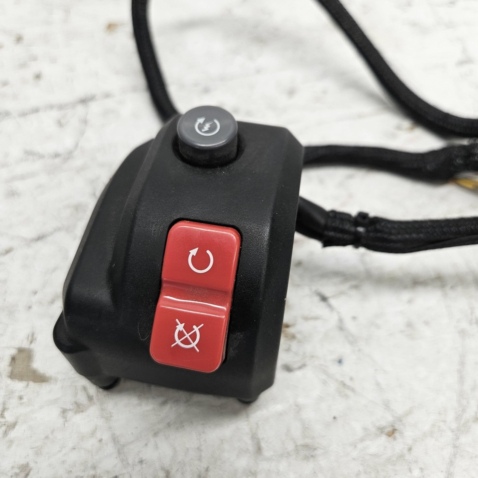 Can-Am Roadster 2019-2020 Ryker OEM Right Handlebar Switch + Grip Part 710005275