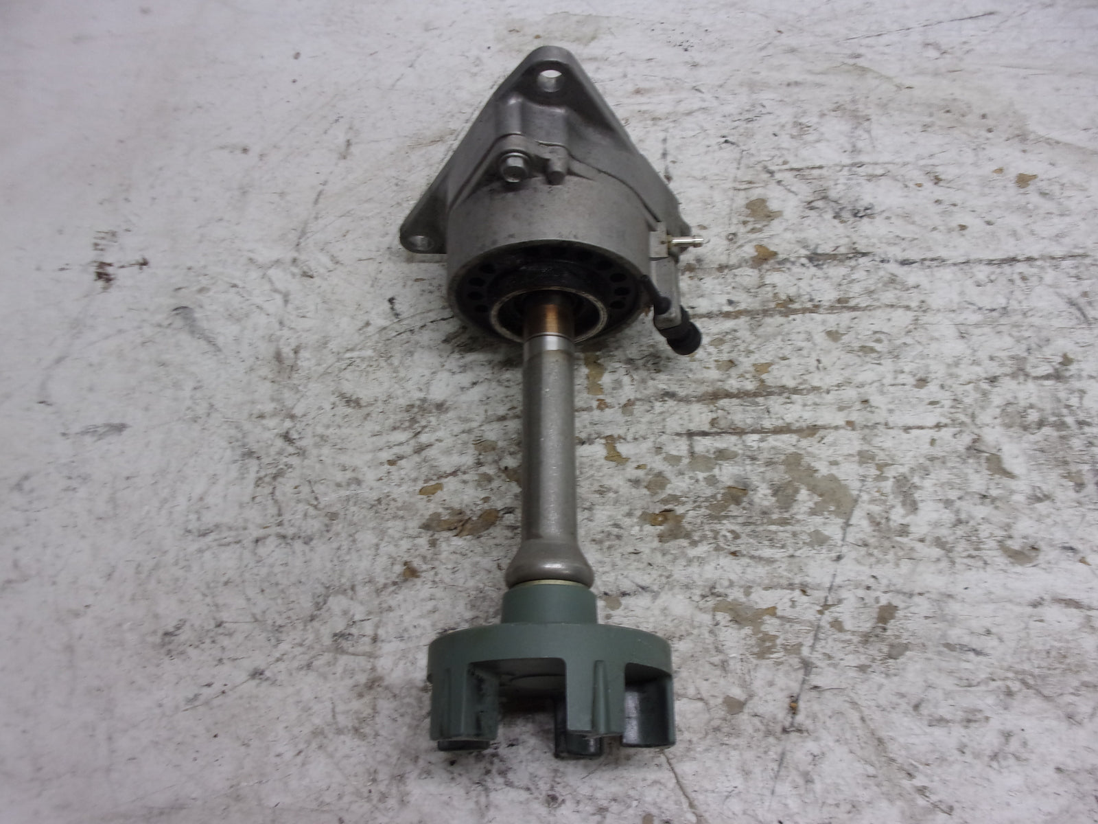 Yamaha WaveRunner 1999 XL 760 OEM Bearing Housing + Coupler Part 65U-45332-00-94