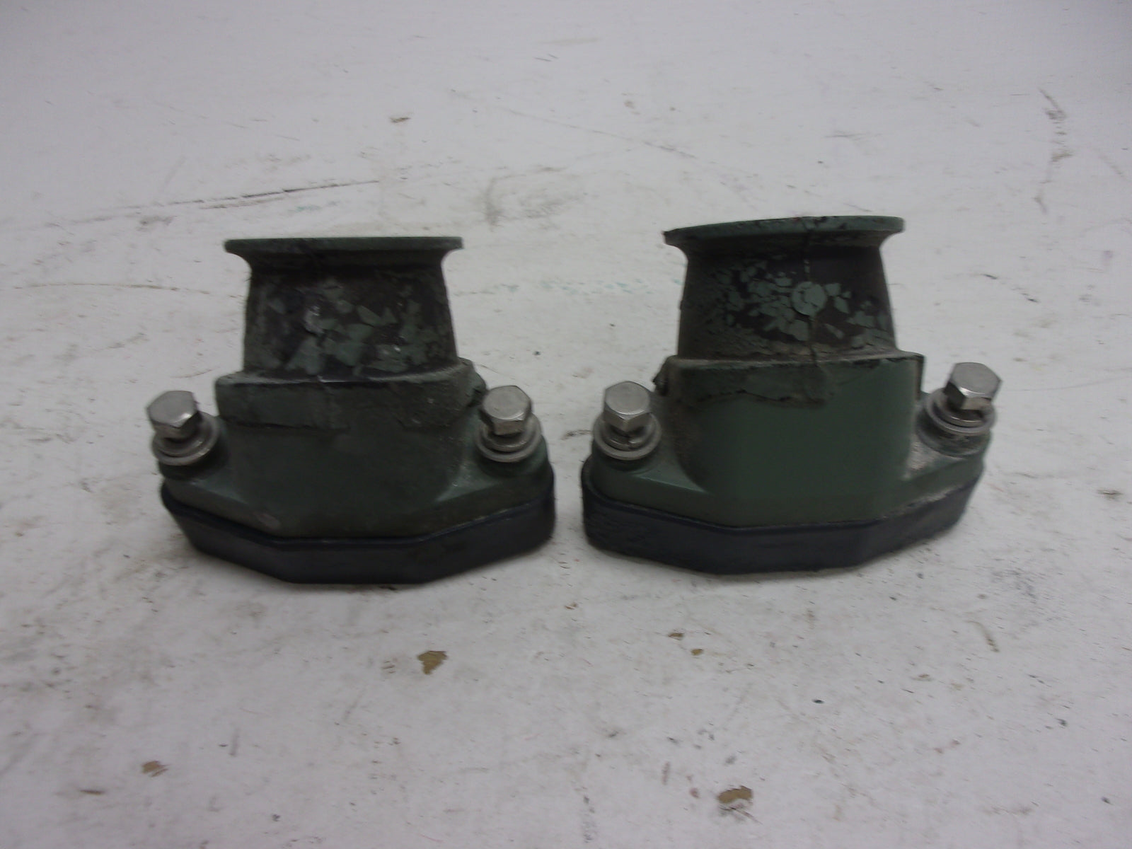 Yamaha WaveRunner 1996-2003 SV GP XL OEM Engine Mount Set Part# 63M-44517-01-5B