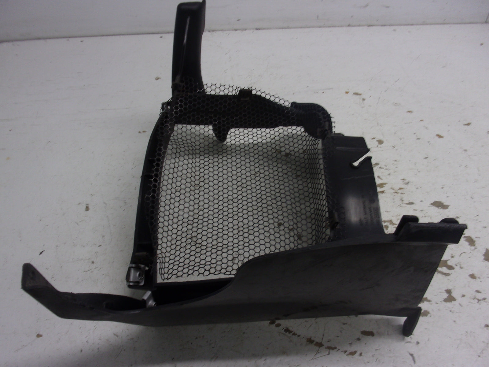 Can-Am Roadster 2008-2010 Spyder RS GS OEM Left Radiator Hub Cap Part# 705001485