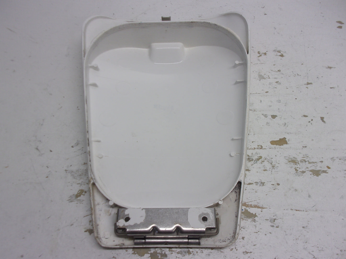 Kawasaki Jet Ski 1993-1998 750 XIR SSXI OEM White Hatch Cover Part 14090-3711-8C