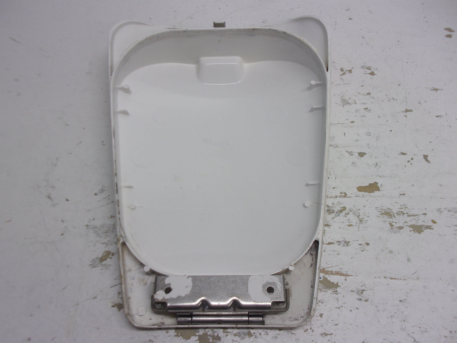Kawasaki Jet Ski 1993-1998 750 XIR SSXI OEM White Hatch Cover Part 14090-3711-8C