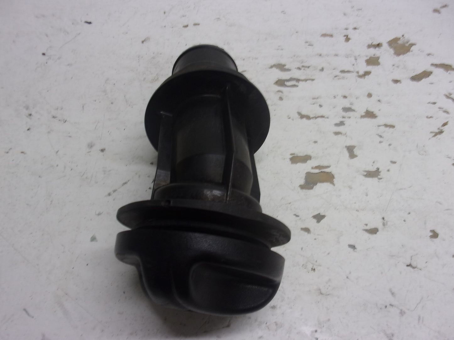 Sea Doo Bombardier 2012-2020 Wake RXP RXT GTI GTR GTX Fuel Neck + Cap 275500845