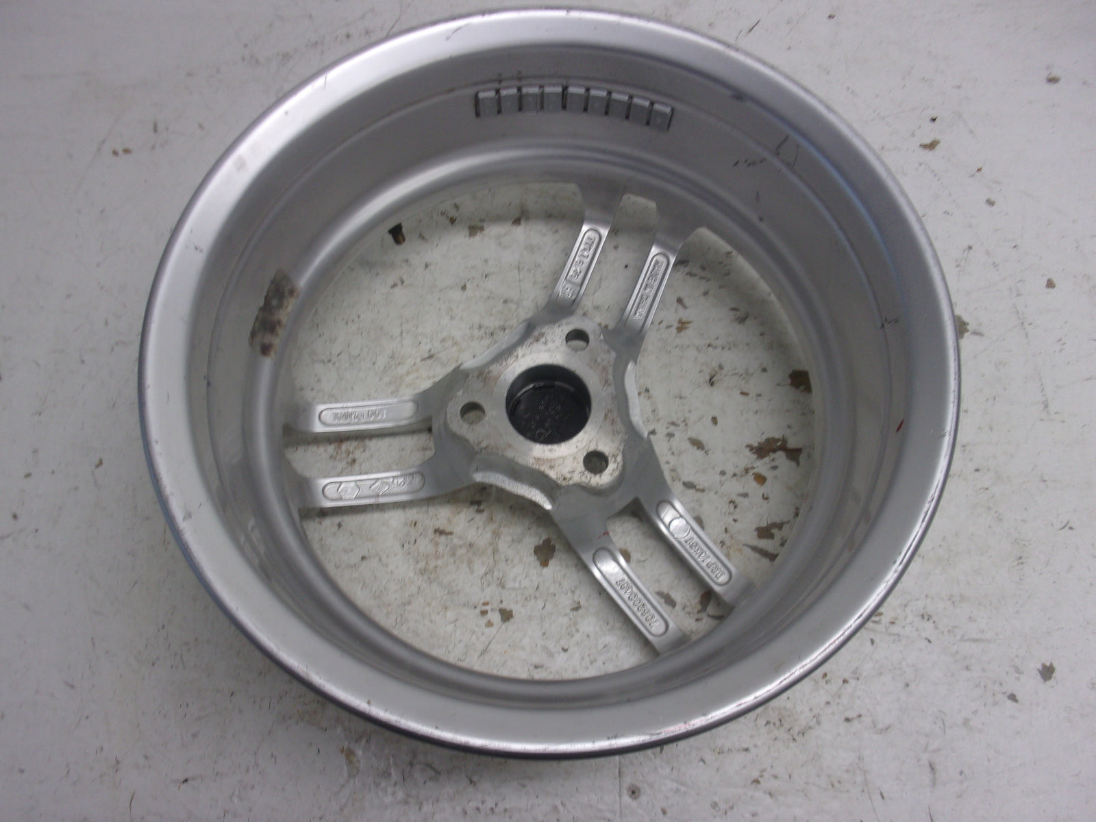 Can-Am Roadster 2010-2012 Spyder RS-S OEM Silver Front Wheel # 706201058