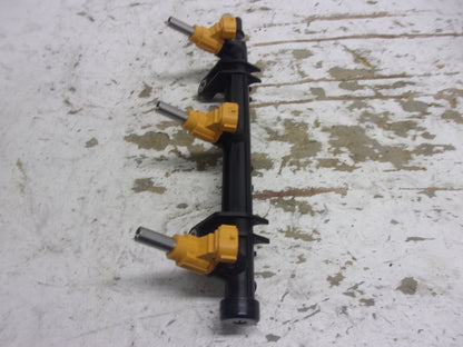 Yamaha 2016-2017 VX V1 EX  OEM Fuel Rail + Injectors Part# 6EY-13761-00-00