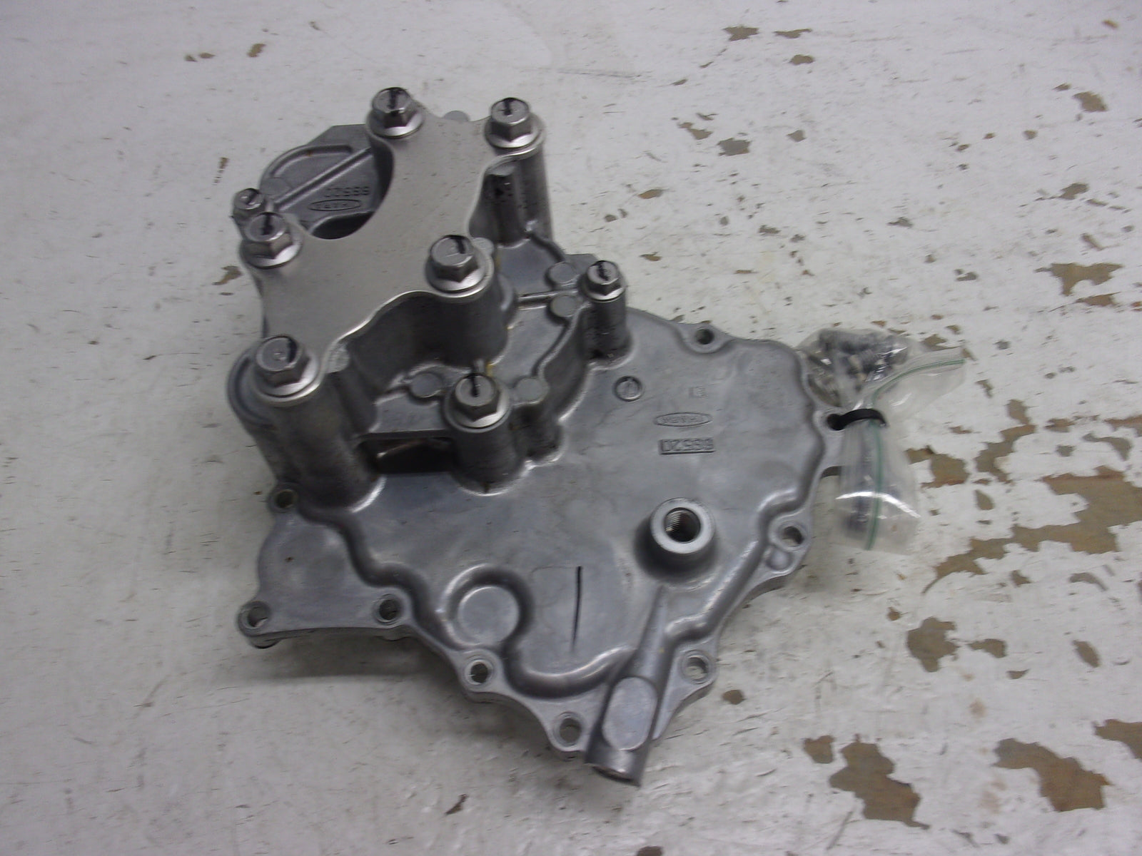Yamaha Waverunner 2012 FX FZR FZS Oil Pump Housing Assembly Part 6S5-13300-20-00