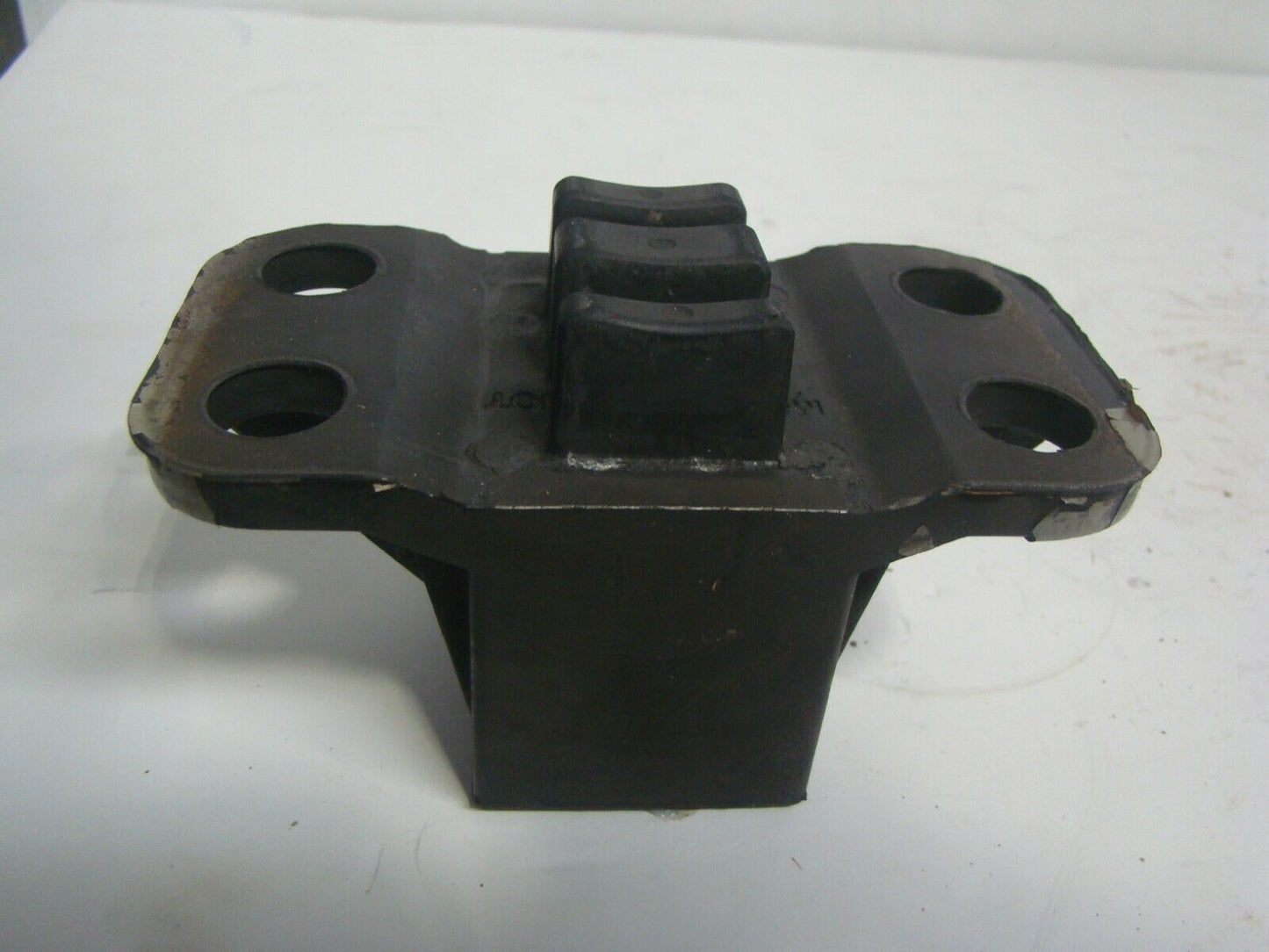 Yamaha 1999-2004 XL 700 WaveVenture 700 760 Upper Mount Stopper 63N-44532-01-00