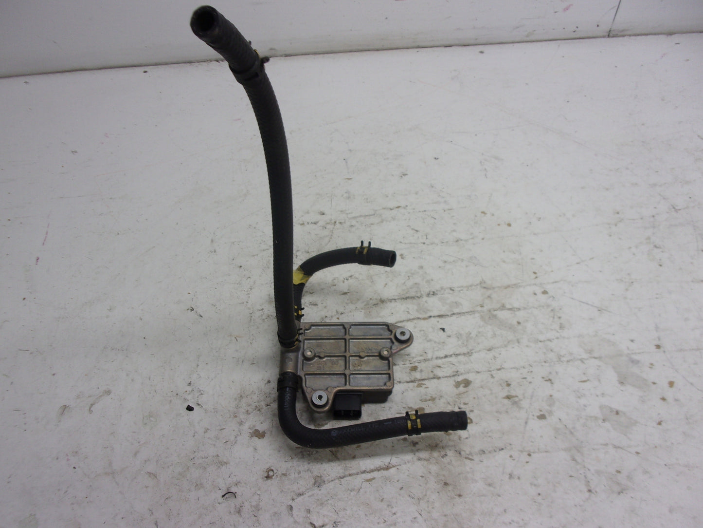 Yamaha Waverunner 2016-2022 VX EX V1 Regulator Rectifier + Plate 6D3-81960-00-00