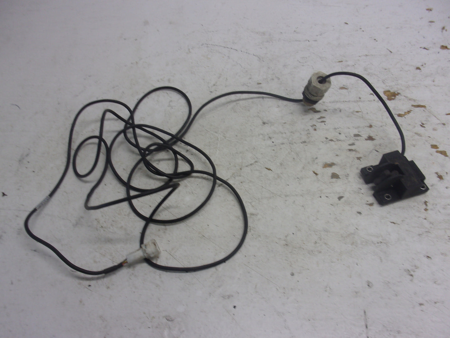 Yamaha 1995-1998 Wave Venture/Raider XL OEM Speed Sensor Part# GJ1-U8K31-01-00