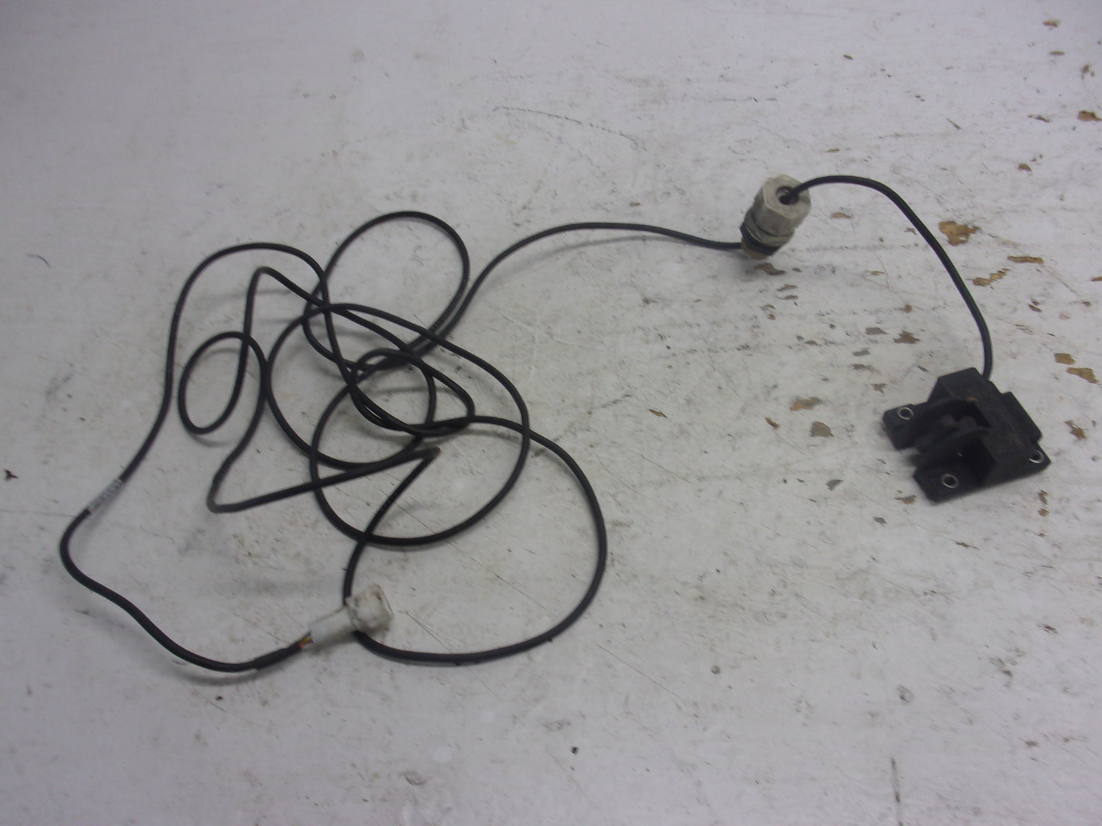 Yamaha 1995-1998 Wave Venture/Raider XL OEM Speed Sensor Part# GJ1-U8K31-01-00