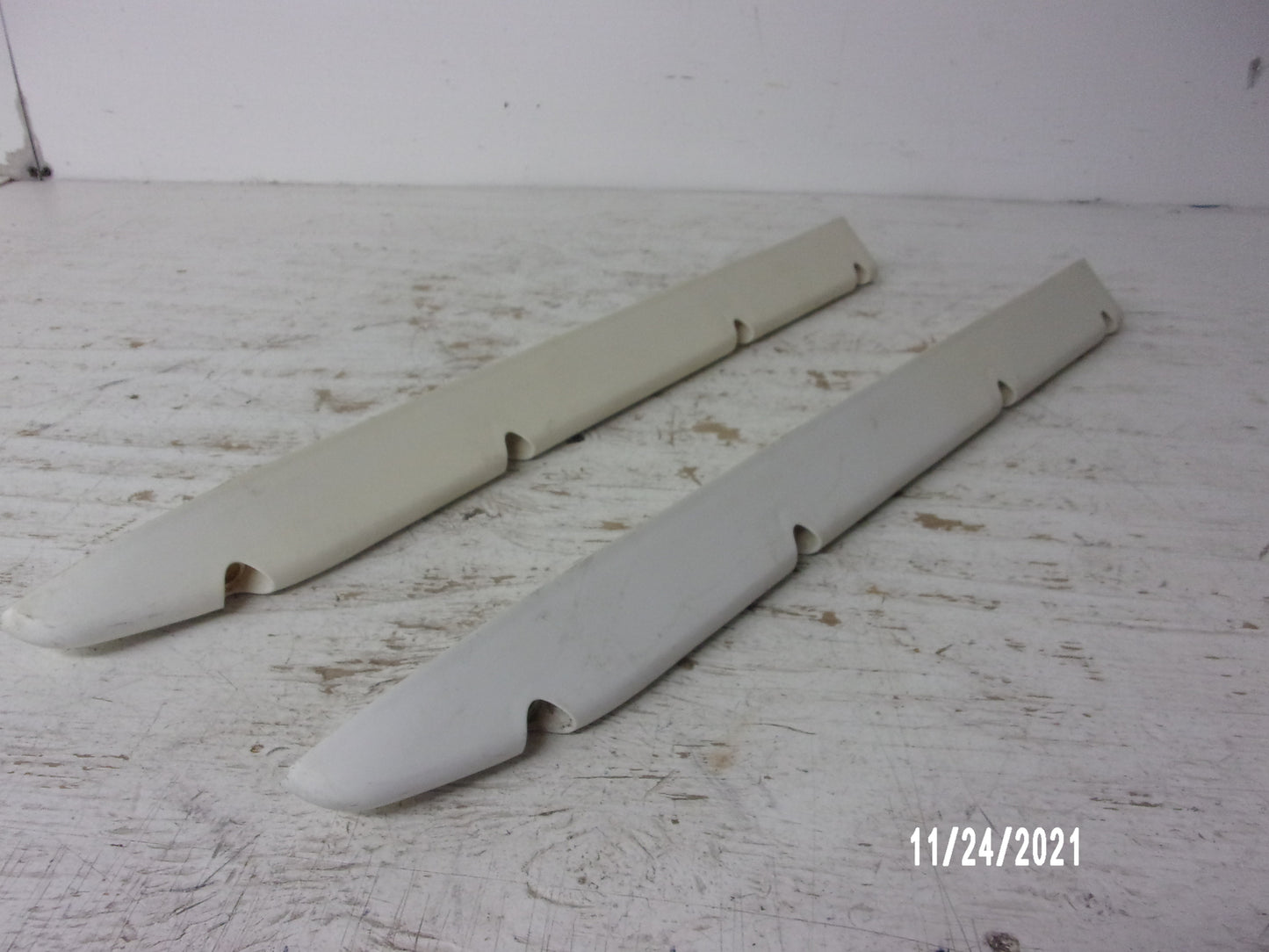 Kawasaki Jet Ski 1995 ZXI OEM White Stabilizer Set Part# 59437-3708-8U