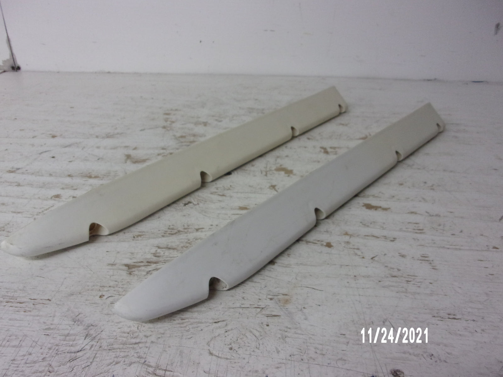 Kawasaki Jet Ski 1995 ZXI OEM White Stabilizer Set Part# 59437-3708-8U