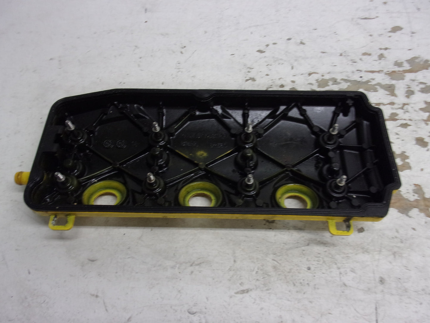 Sea Doo Bombardier 2003-2004 GTX STD / Wake 4-Tech Valve Cover Part# 420811580