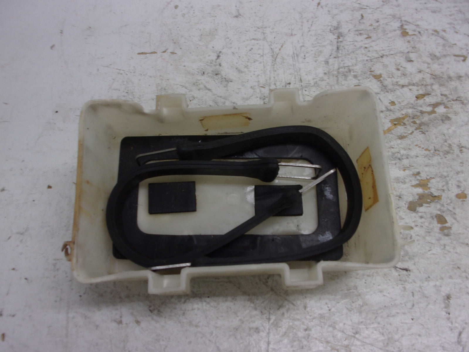 Yamaha WaveRunner 1998-2011 XL FX GP OEM Battery Box + Straps # GP7-U8211-00-00