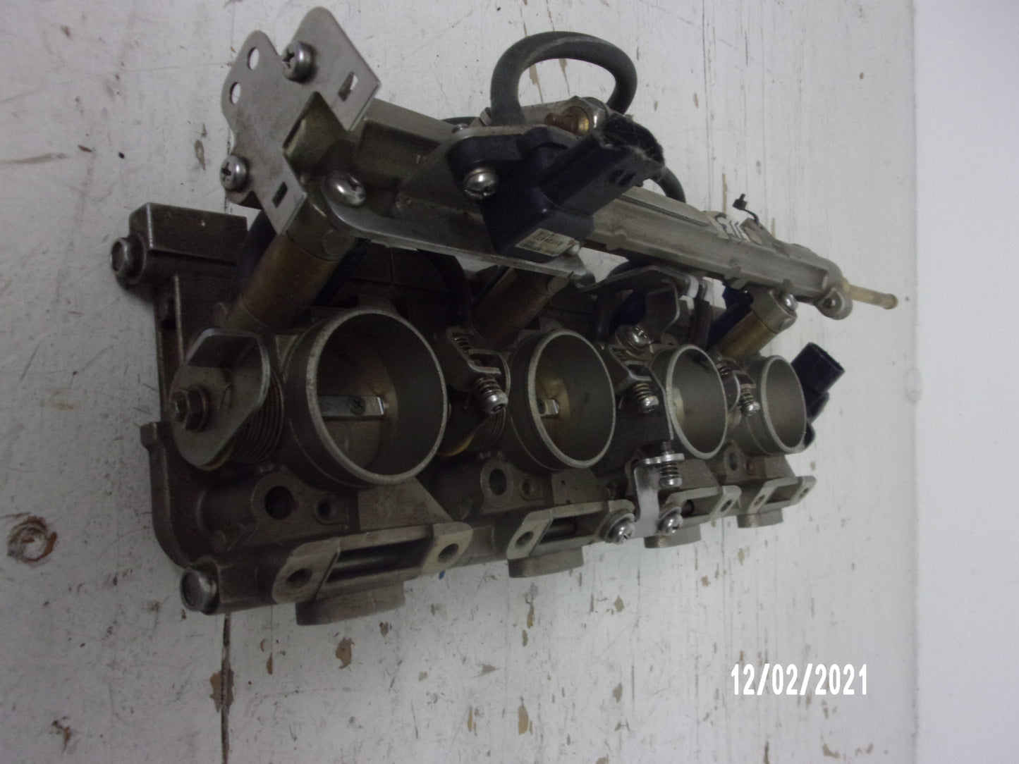 Yamaha Waverunner 2002 FX140 OEM Throttle Body + Injectors Part# 60E-13750-00-00