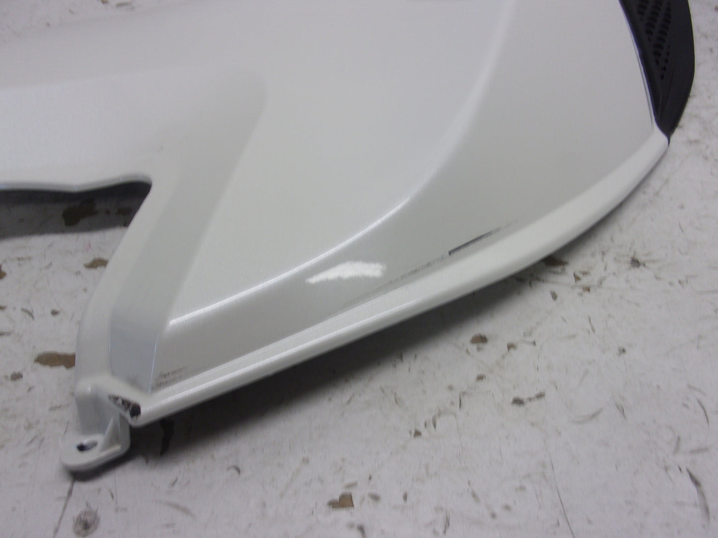 Can-Am Roadster 2012-2013 Spyder ST RS OEM White Left Upper Side Panel 705006259