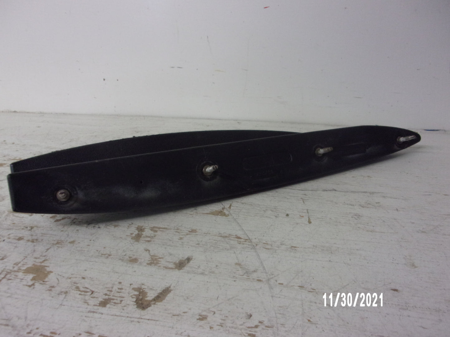 Yamaha WaveRunner 1998-1999 XL 760/1200 OEM Black Right Sponson GU2-U883P-00-00