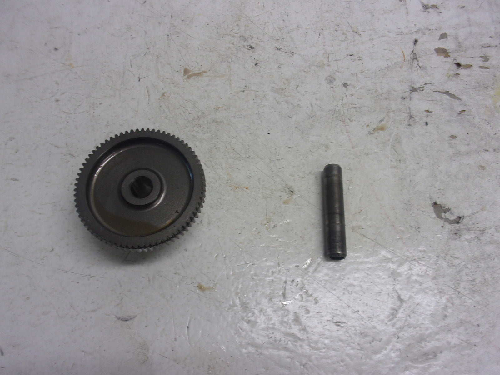 Yamaha Waverunner 2016-2022 VX EX V1 OEM Idler Gear Assembly # 2HC-15512-00-00