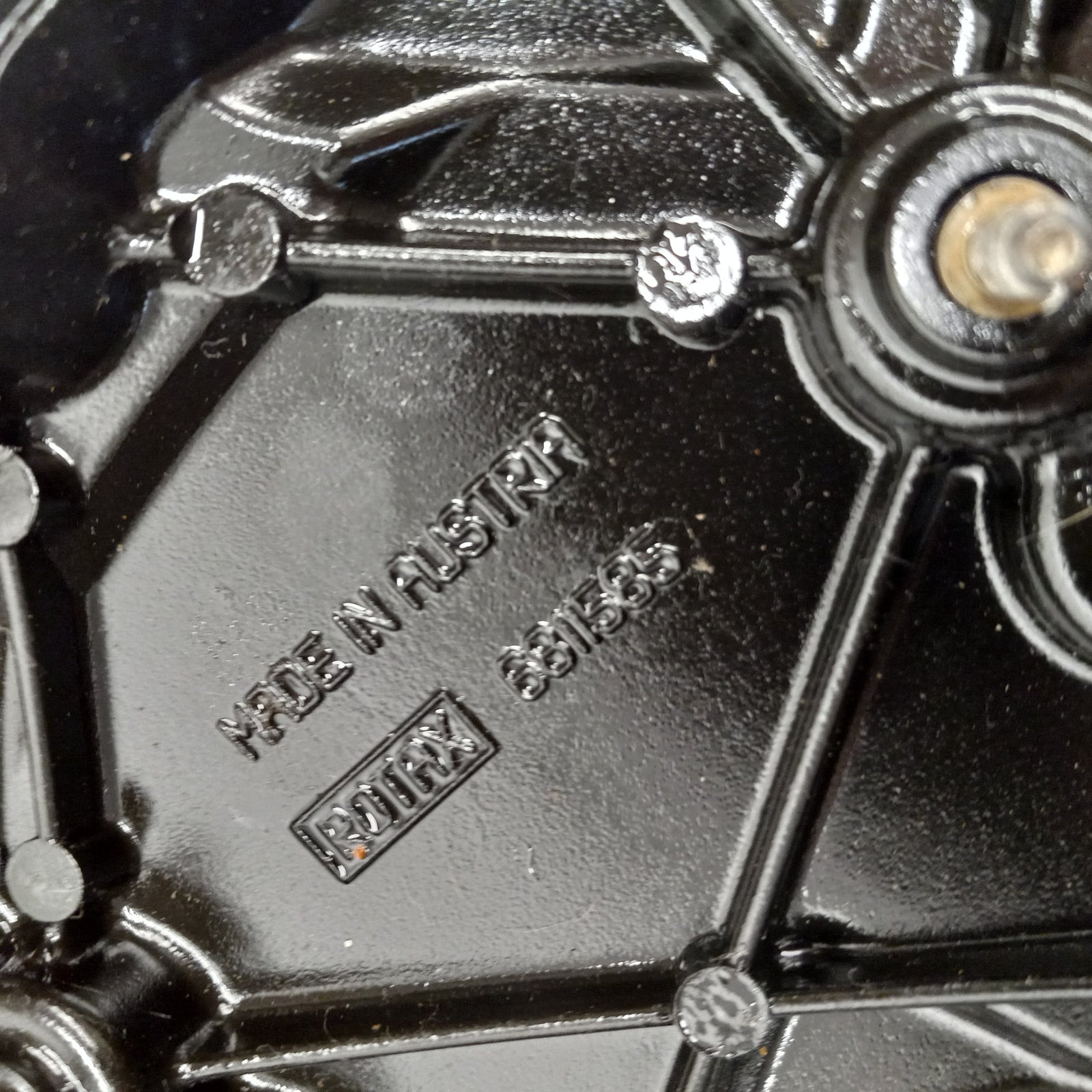 Sea Doo Bombardier 2003-2005 RXT GTX RXP OEM Valve Cover Part# 420811581