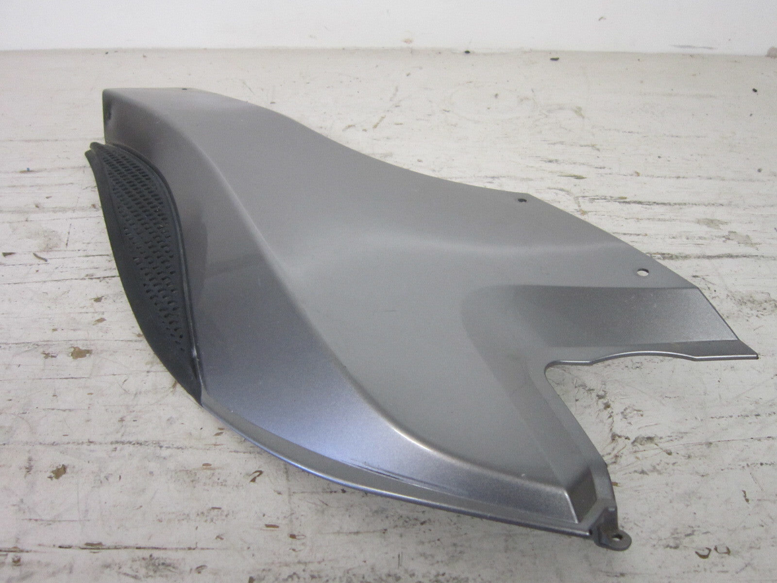 Can-Am Roadster 2012-2013 Spyder RS ST OEM Silver Right Side Panel # 705006255