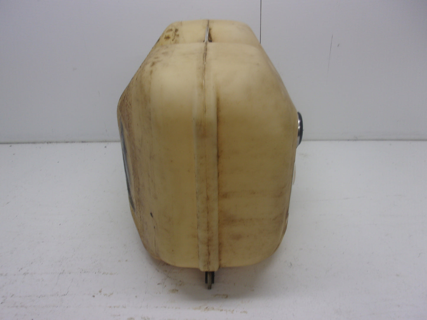 Yamaha Waverunner 1994-1995 VXR 650/700 OEM Fuel Tank Assembly # FN8-67711-01-00