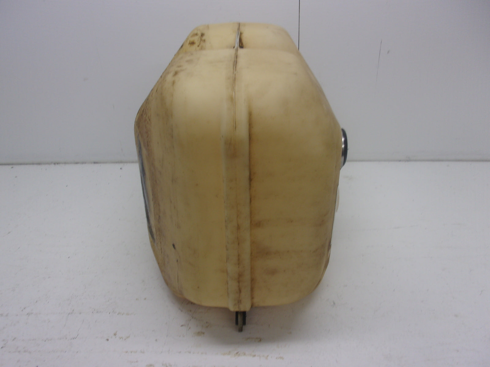 Yamaha Waverunner 1994-1995 VXR 650/700 OEM Fuel Tank Assembly # FN8-67711-01-00