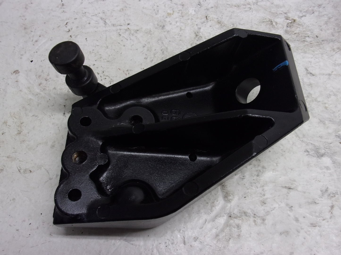 Yamaha WaveRunner 2004-2005 XA GP 800 OEM Engine Bracket Set # 66E-21426-10-8S