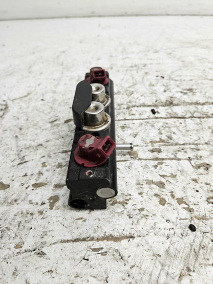Sea Doo Bombardier 2000 GTX DI OEM Fuel Distributor + Injectors Part# 275500433