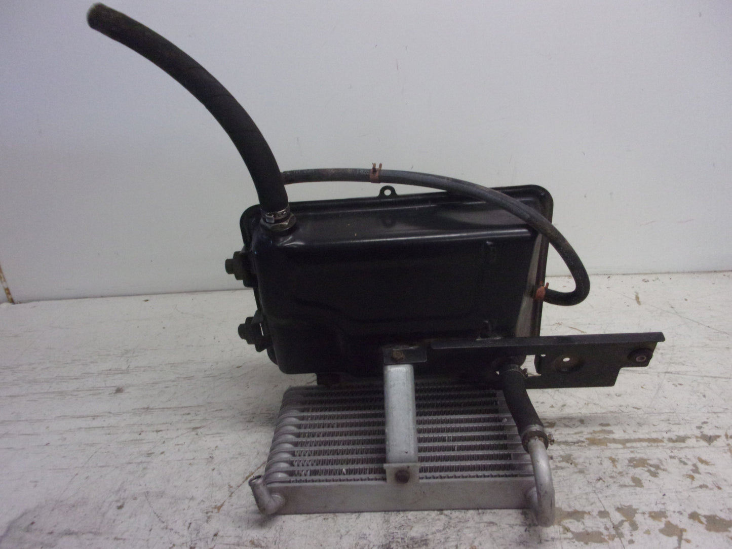 Can-Am Roadster 2013-2014 Spyder ST RS RT OEM Oil Tank + Radiator # 519000293