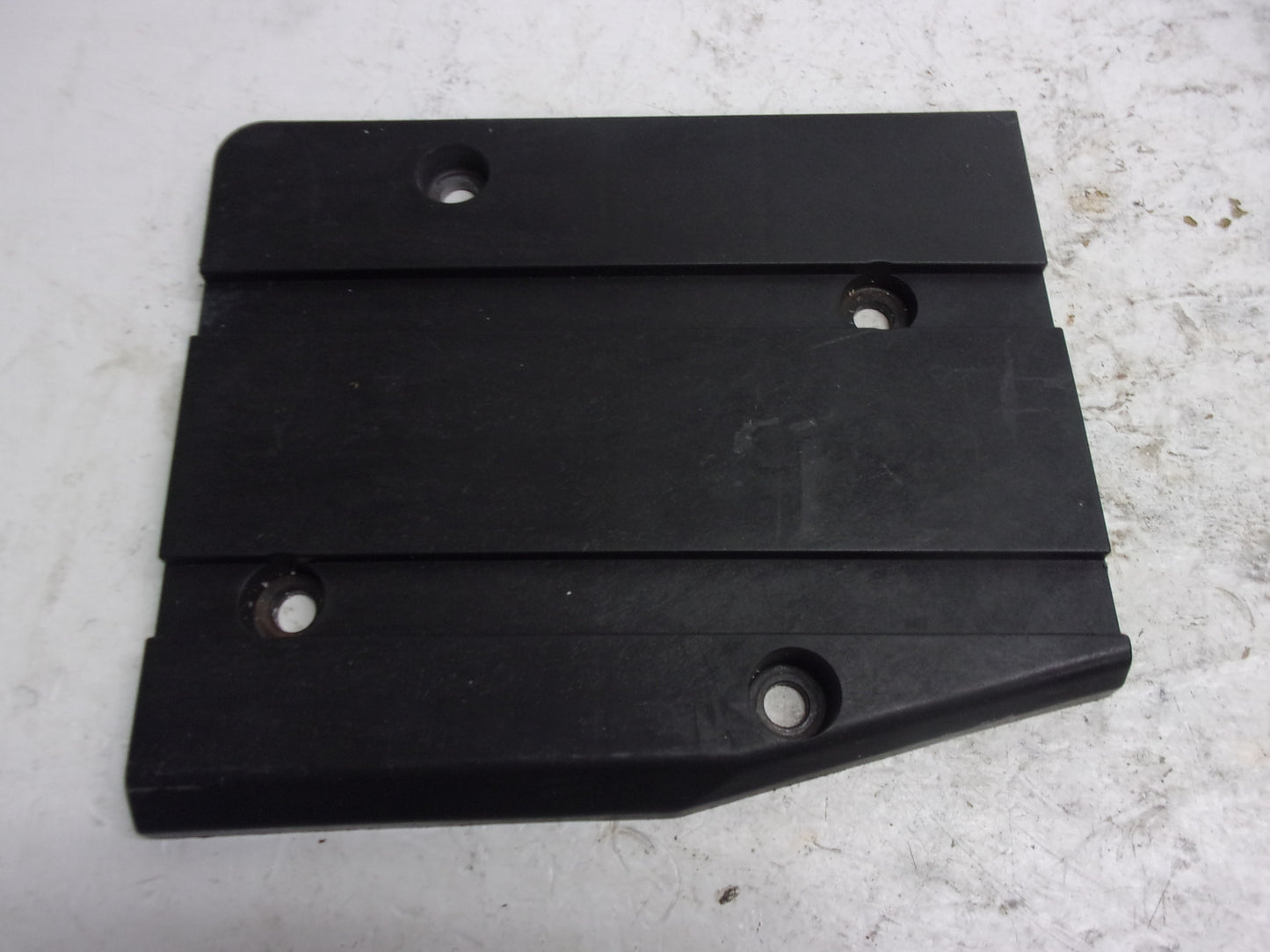 Yamaha Waverunner 2003 GP 1300 OEM RH + LH Step Plate Set Part# F1G-U884R-00-00