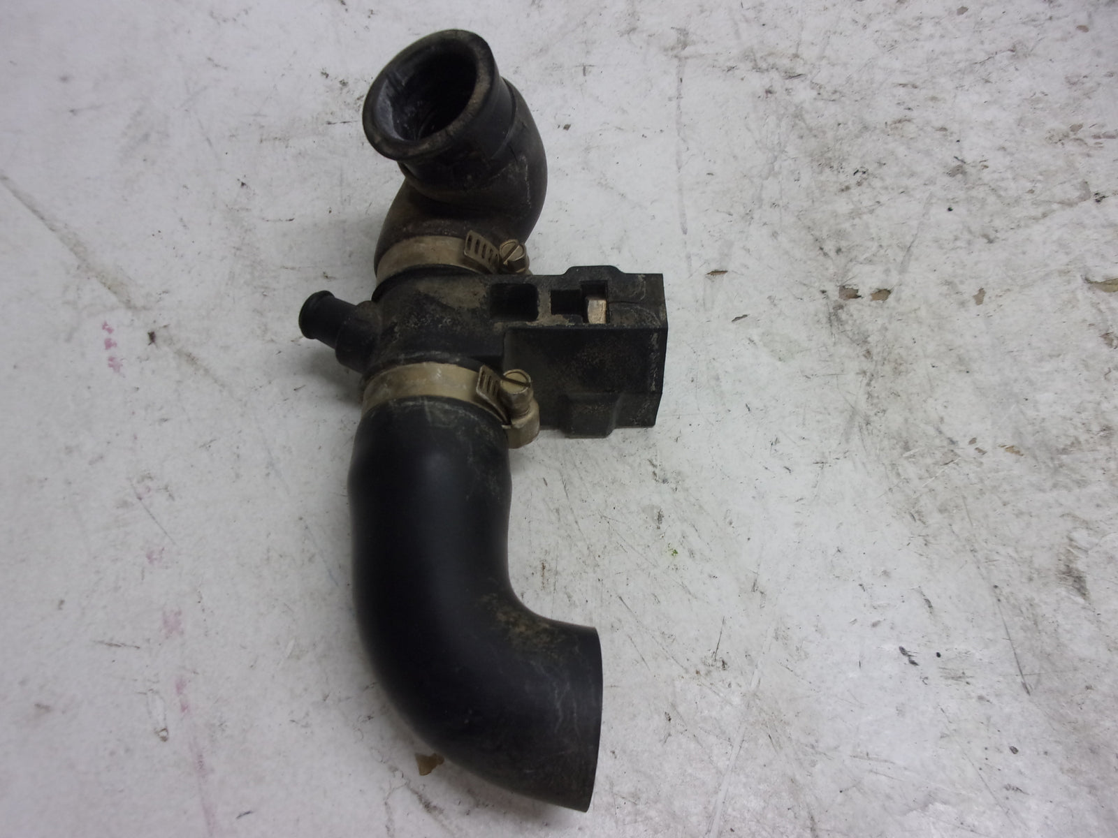 Yamaha WaveRunner 1990-1997 Waverunner 3 WVT OEM Valve Body # 6K8-7610K-01-00