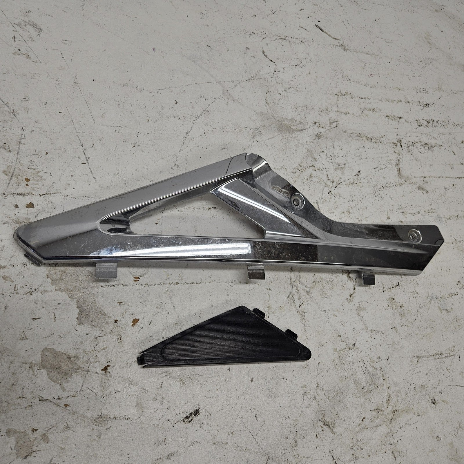 Yamaha WaveRunner 2015-2019 VX VXS VXR RH Chrome Trim + Insert F2X-U377G-00-00