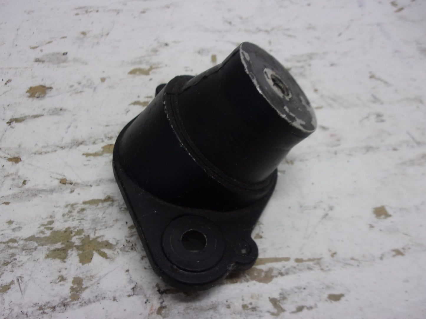 Kawasaki Jet Ski 1988-1990 TS 650SX X2 OEM Engine Damper Set Part# 92075-3724