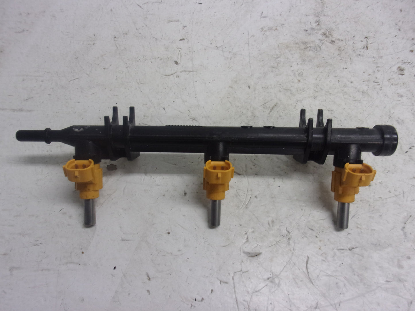 Yamaha 2016-2017 VX V1 EX Barely Used OEM Fuel Rail + Injectors 6EY-13761-00-00